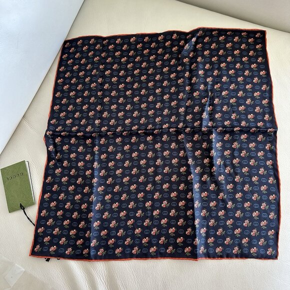 NWT GUCCI Men’s Handkerchief Silk 100% Authentic Logo GG 742169 Flower - Picture 1 of 8